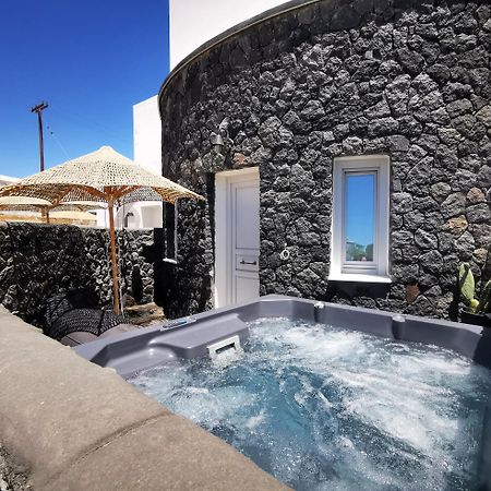 Alafropetra Luxury Suites Akrotiri  Exterior photo