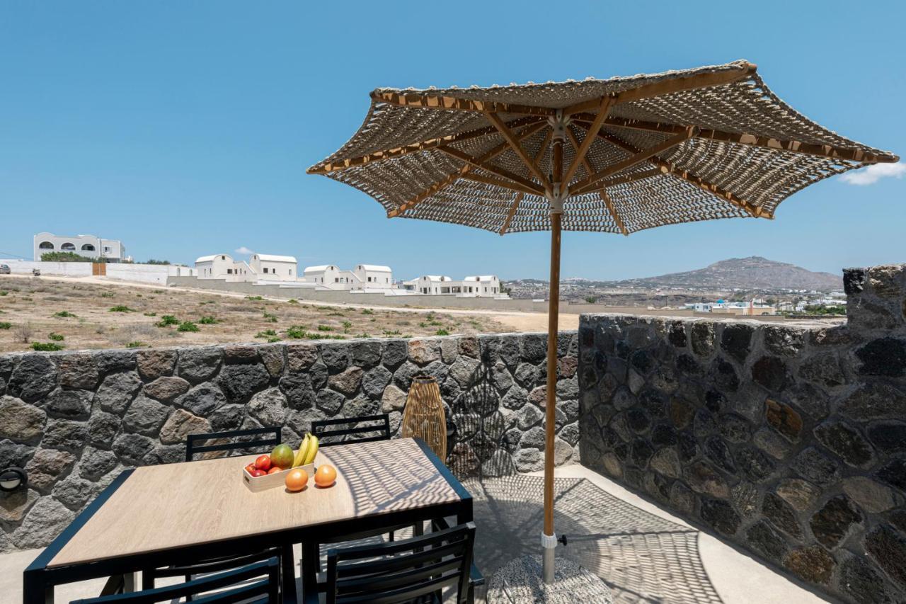 Alafropetra Luxury Suites Akrotiri  Exterior photo