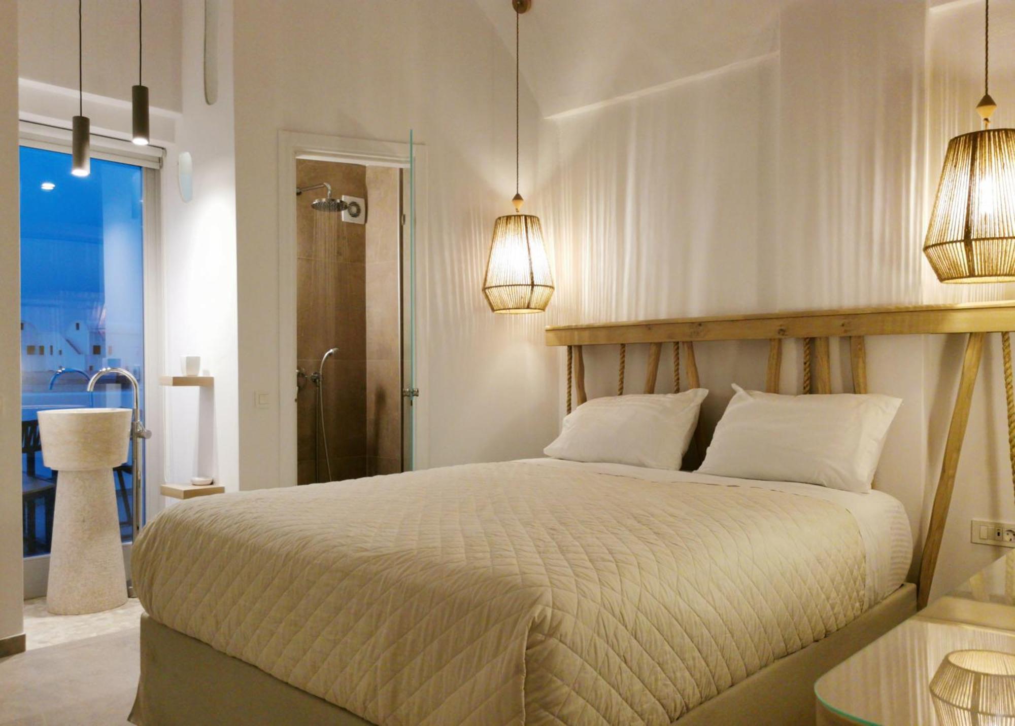 Alafropetra Luxury Suites Akrotiri  Room photo